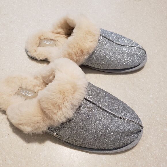 UGG Scuffette Sparkle Slipper Silver Women's Size 9 - Picture 1 of 7